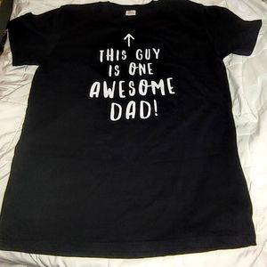 NWOT Sz Lg "Awesome Dad" Black Tee